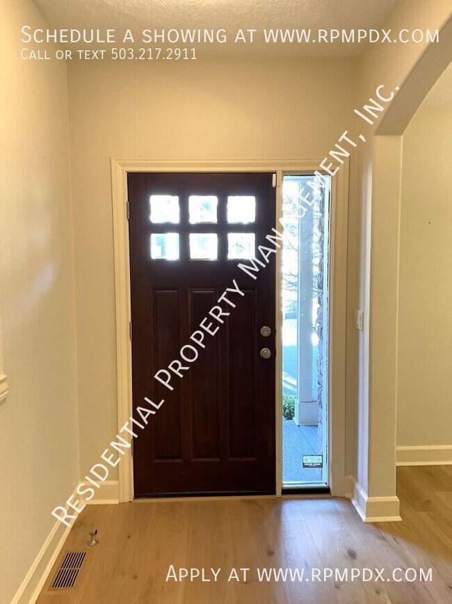 Foto del edificio - 18278 SW Santoro Dr