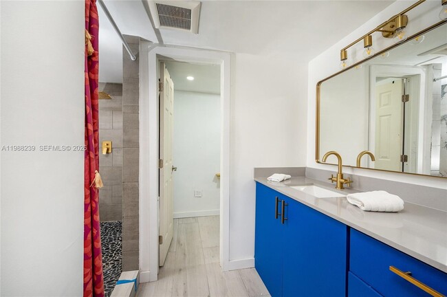 Foto del edificio - 10954 SW 157th Terrace