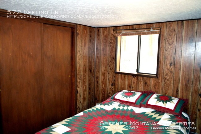 Building Photo - Furnished Apartment