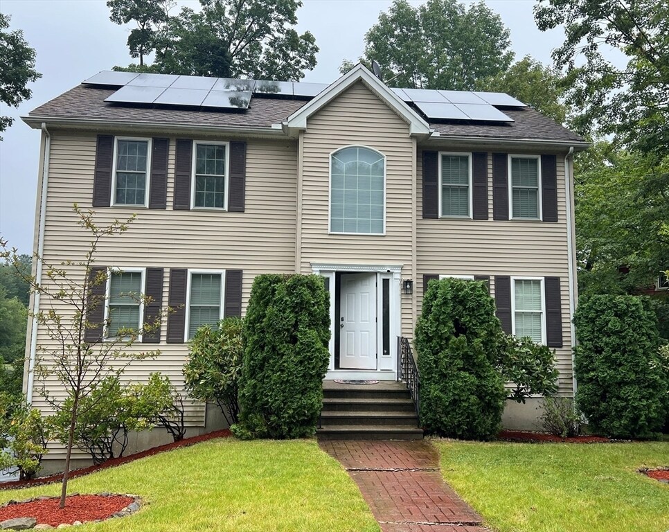 Foto principal - 142 Olean St