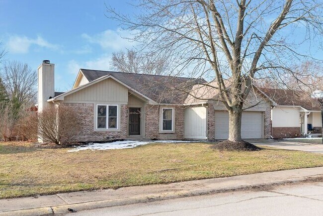 Foto del edificio - 3 Bedroom 2 Full Bath Ranch in Peaceful Geist Valley Estates