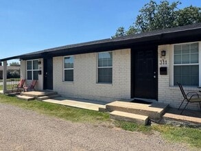 Building Photo - 309 E Mitchell St