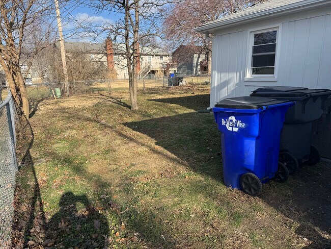 Foto del edificio - 1214 E Johnston St