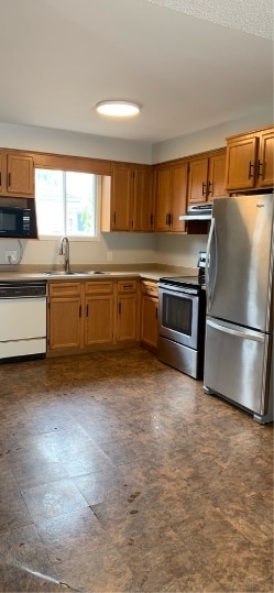Building Photo - 1305 Thistledown Ave