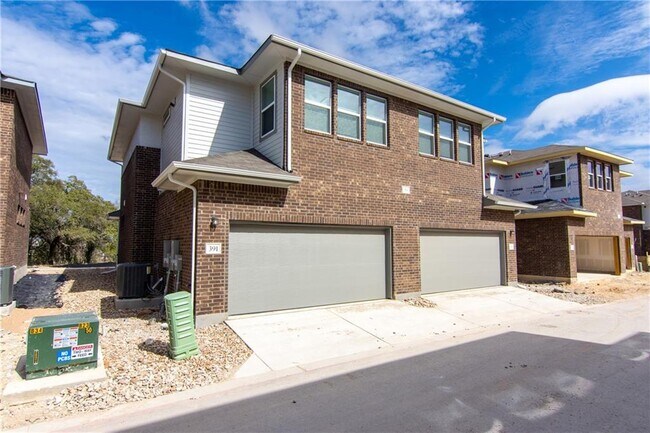 Building Photo - 391 W South St