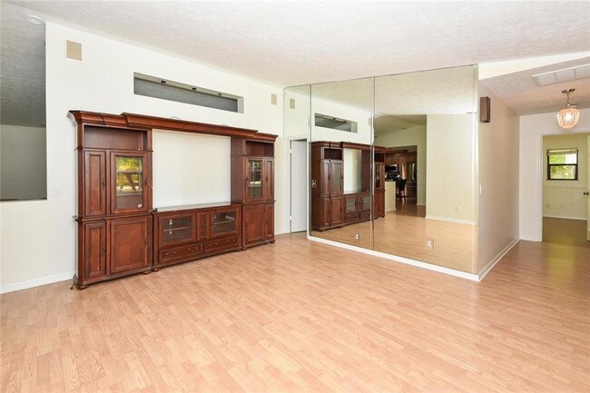 Building Photo - 5588 SE Lamay Dr