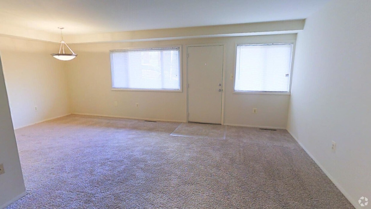 Photo - Windsor Forest Apartments