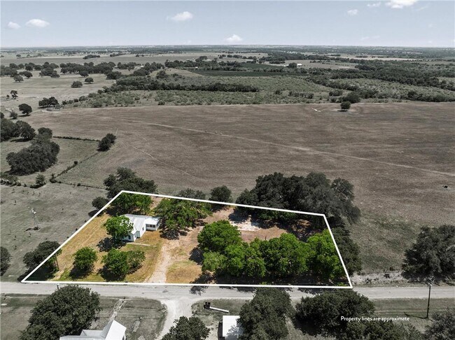 Foto del edificio - Coming Soon – Charming Remodeled Home on H...