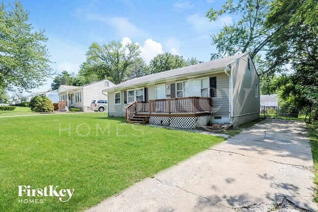 Foto del edificio - 3605 NE 54th St