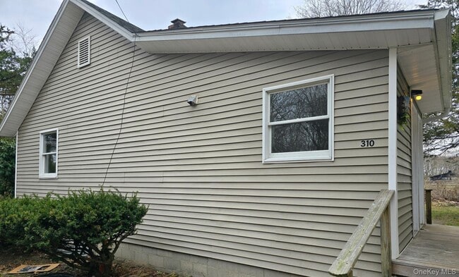 Building Photo - 310 A Frowein Rd