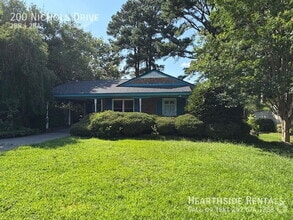 Building Photo - 200 Nichols Dr