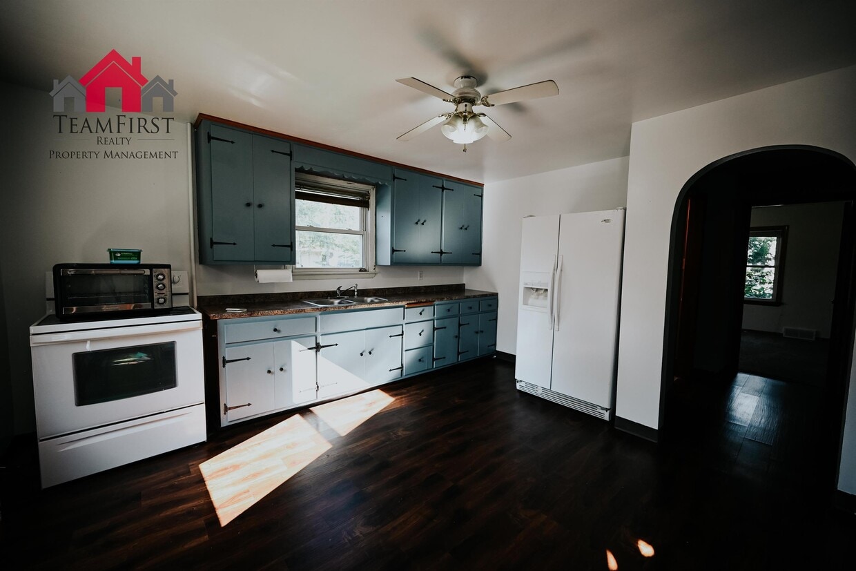 1085 Langlade Ave, Green Bay, WI 54304 House Rental in Green Bay, WI