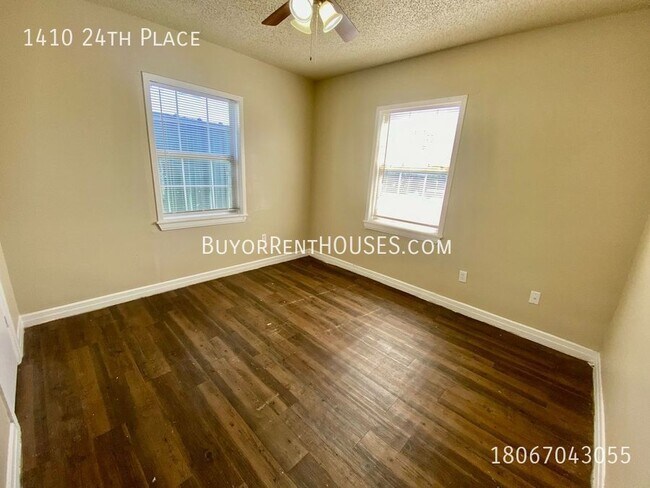 Building Photo - RENT is $595+ Pay $0 deposit at Move-In (S...