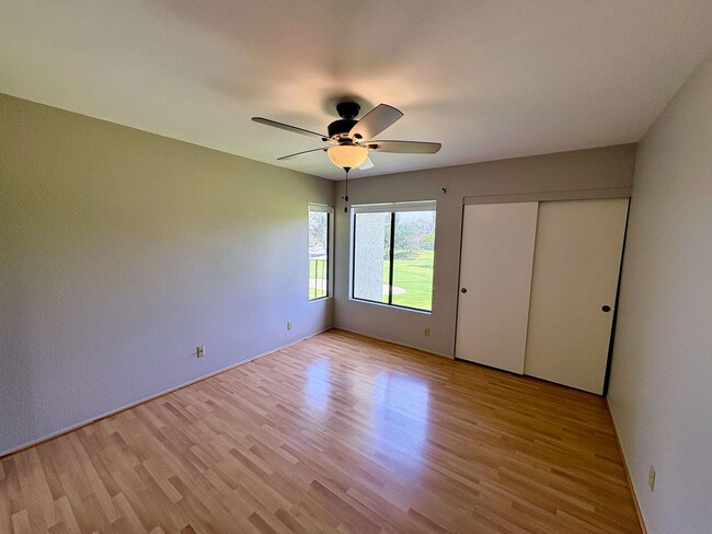 Foto del edificio - Scenic Golf Course View Condo | Vibrant 55...