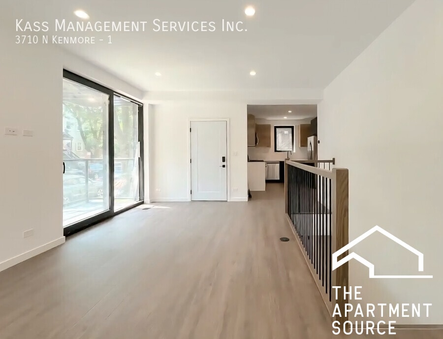 Foto principal - 3710 N Kenmore Ave