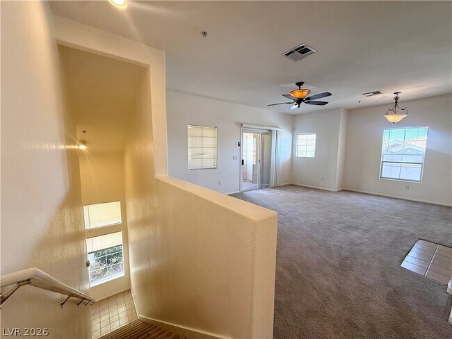 Foto del edificio - 3915 Legend Hills St