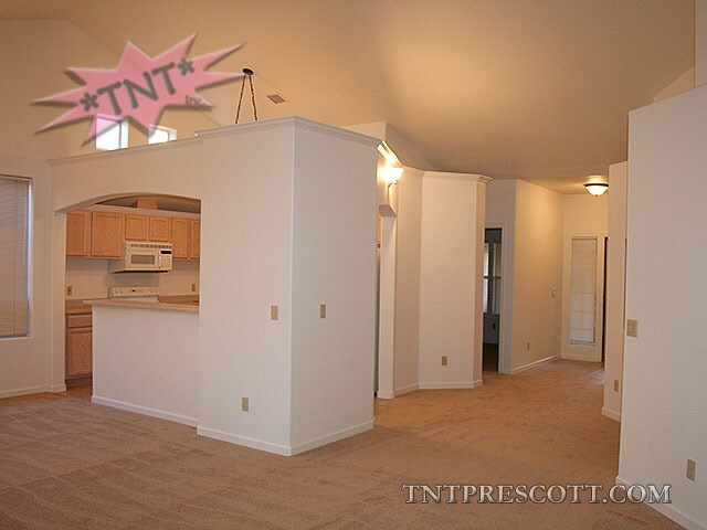 Foto del edificio - Home in Oaks of the Ranch HOA