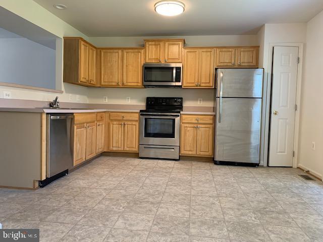 Foto del edificio - 304 Merrill Ct