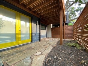 Building Photo - 4116 McDuffie St