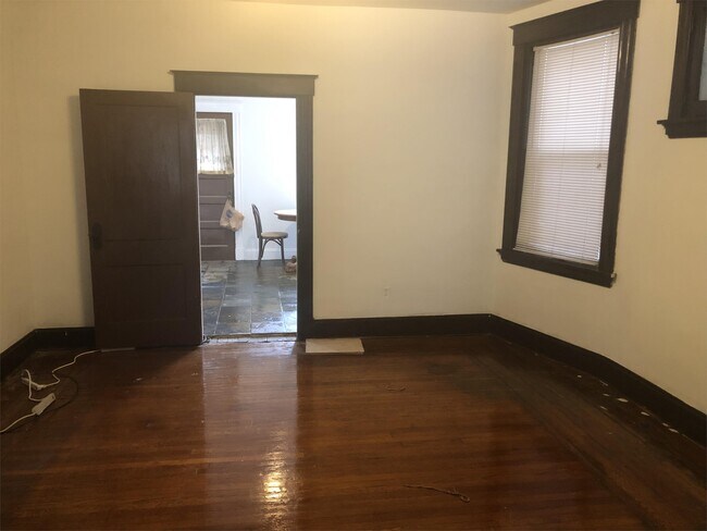 Foto del edificio - 2346 Ravine St