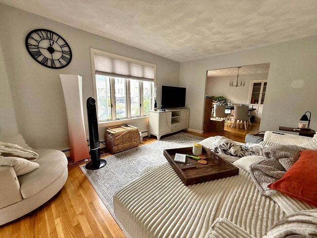 Building Photo - 15 Putnam St