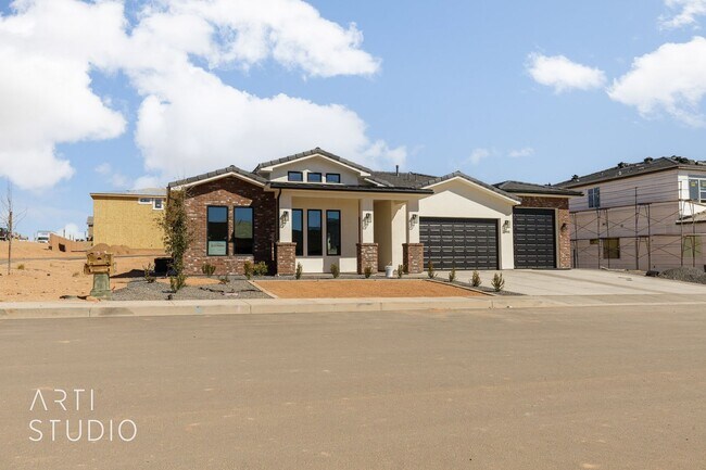Foto del edificio - Very Nice 4 Bedroom, 2 Bathroom Home in Ri...