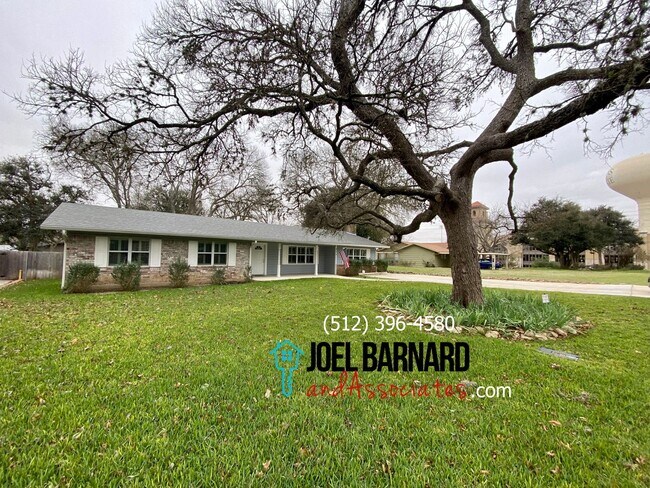 Building Photo - Greatly Located 3 Bedroom, 2 Bath Home
