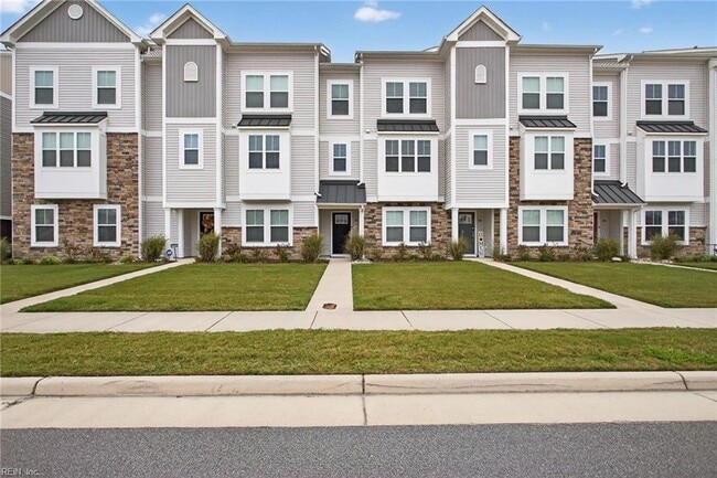 Building Photo - 2001 Laycock Ln