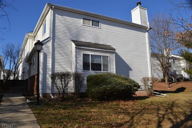 Foto principal - 1110 Wheatfield Ct