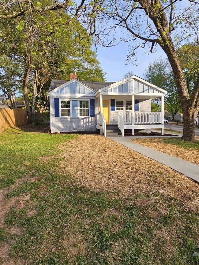 Foto del edificio - Beautifully Renovated 3 bedroom/3 bath**Historic Overbrook