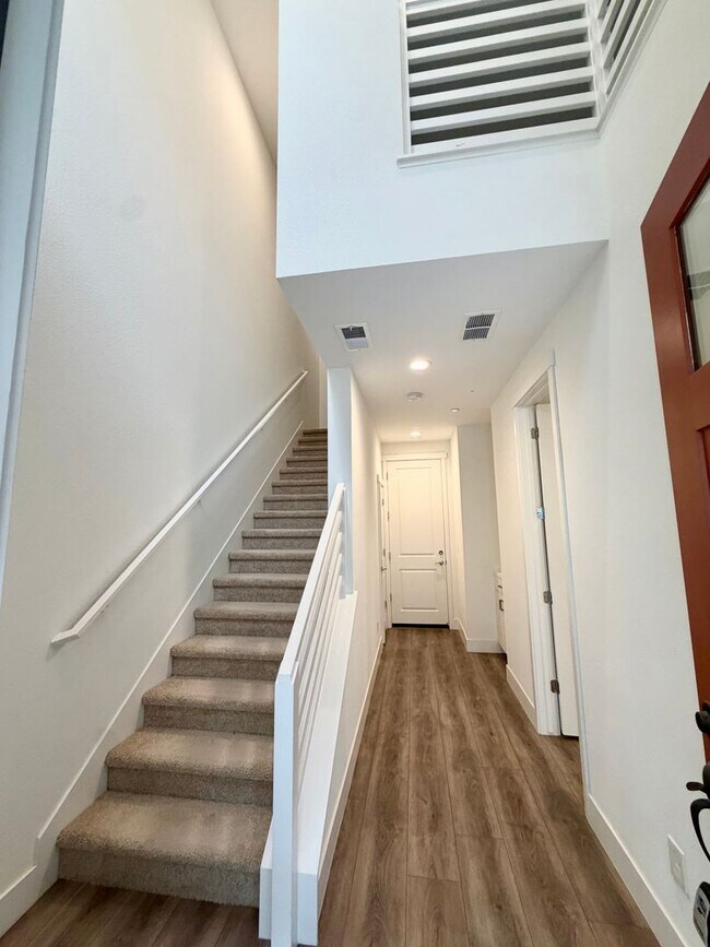 Foto del edificio - 37316 Suncrest St