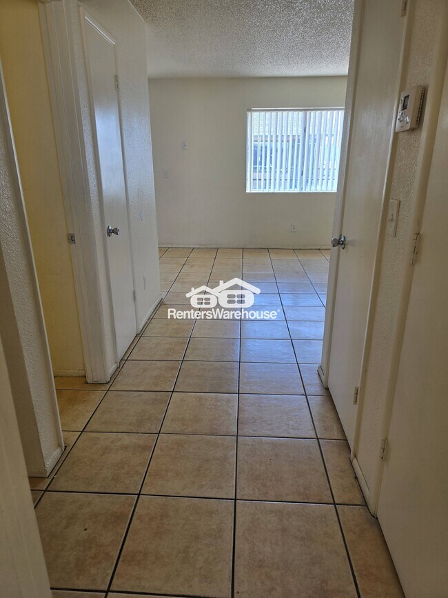 Foto del edificio - 1623 E Wood St