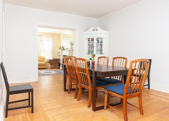 Foto del edificio - 1743 Commonwealth Ave