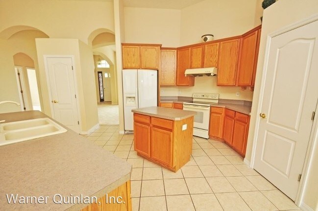 Building Photo - 13993 Magnolia Glen Cir