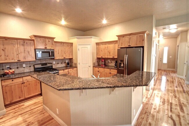 Building Photo - Gorgeous 4-Bedroom Meridian Home