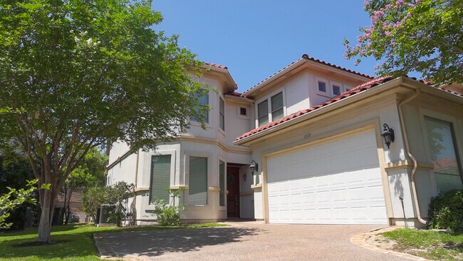 Building Photo - 7209 Lake Victoria Rd