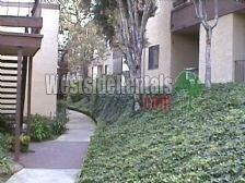 Foto principal - 6725 Mission Gorge Rd