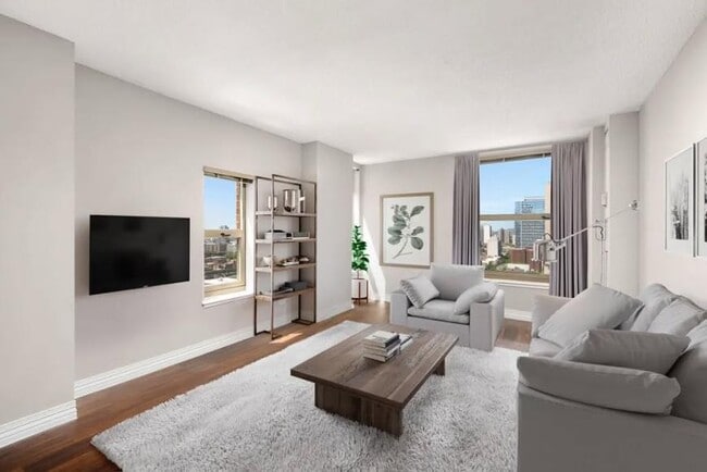 Building Photo - 1 bedroom in Chicago IL 60610