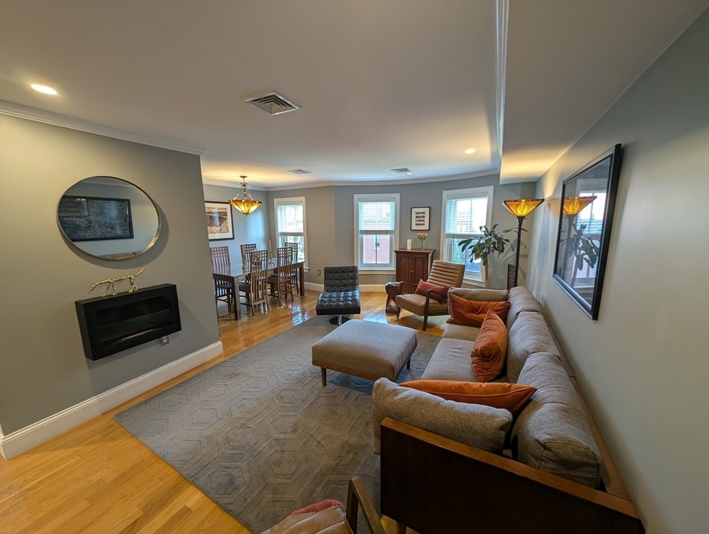 Foto principal - 86 W Springfield St
