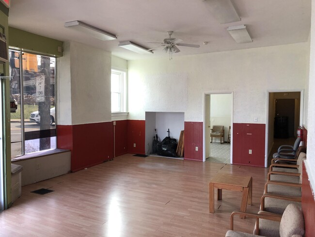 Building Photo - 1150 Brownsville Rd