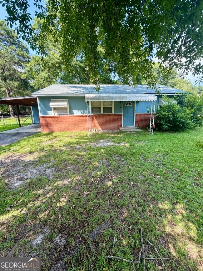 Building Photo - 208 Crescent Dr