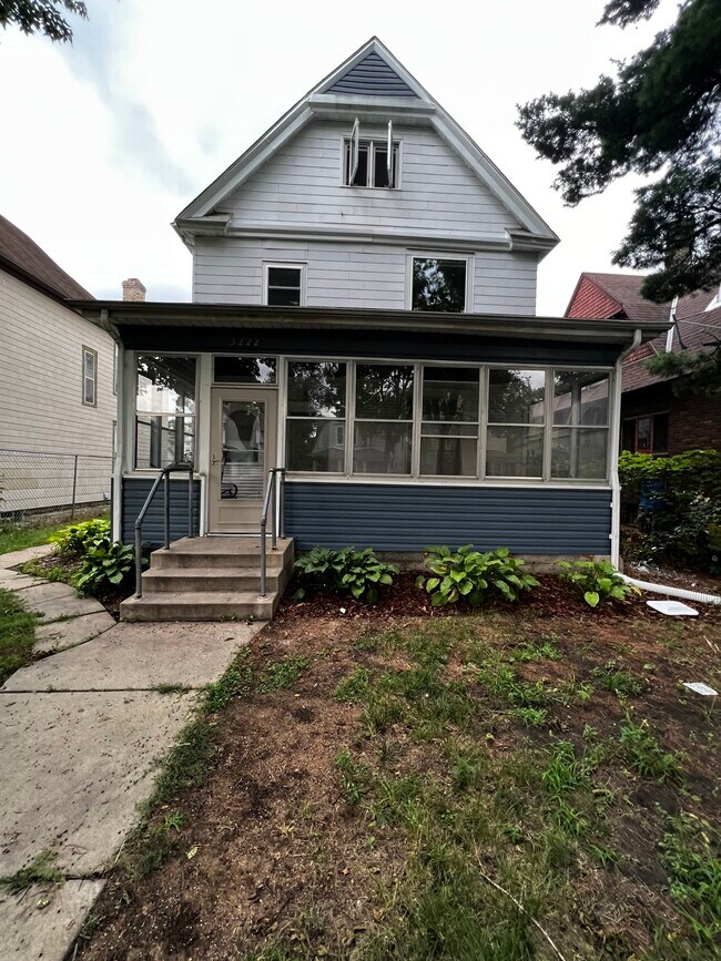 Front of the building - 3222 Elliot Ave