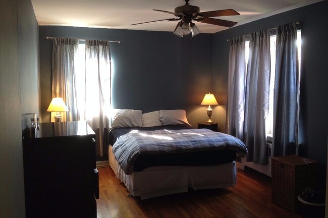 Bedroom, Large very spacious (with closet) - 2520 John F Kennedy Blvd