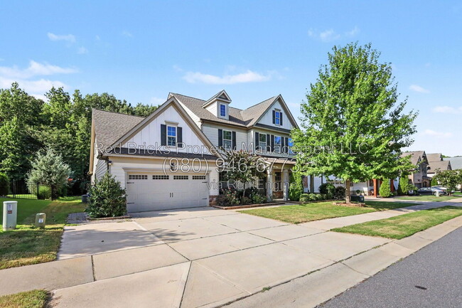 Building Photo - 145 Barclay Dr