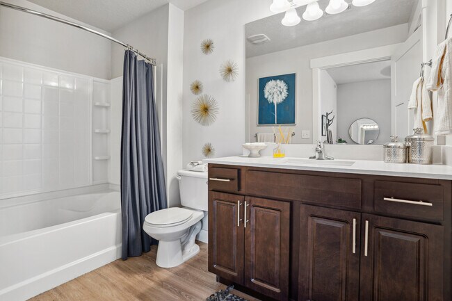 Primary bathroom with large garden tub - Meadows at American Fork