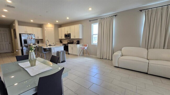 Foto del edificio - 802 Ballantyne Dr