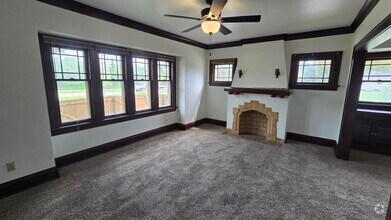 Building Photo - 1401 W Brown Deer Rd
