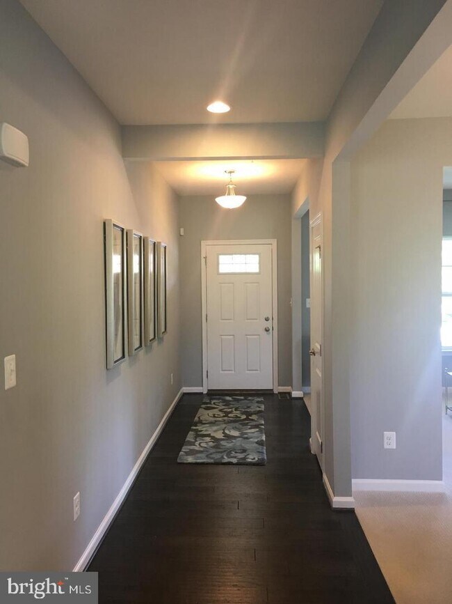 Building Photo - 25744 Racing Sun Dr