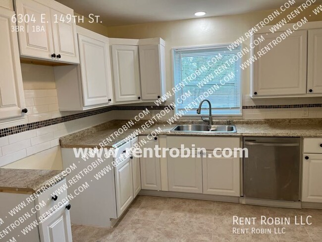 Foto del edificio - 6304 E 149th St