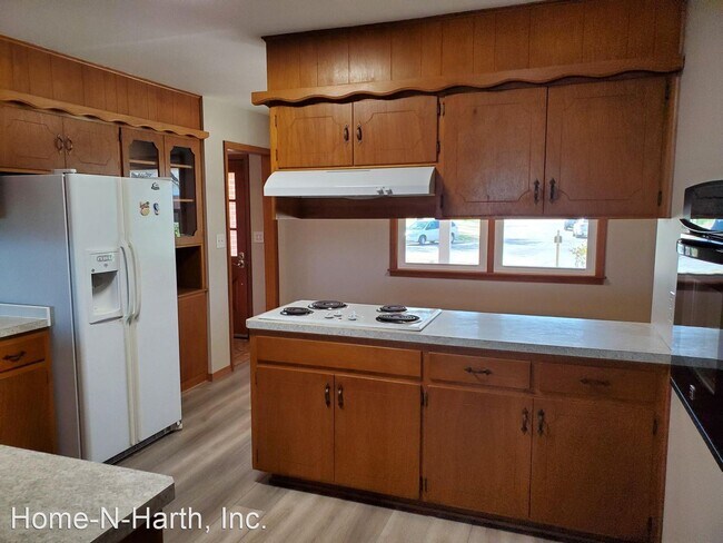 Building Photo - 3 br, 2 bath House - 4038 N Charles